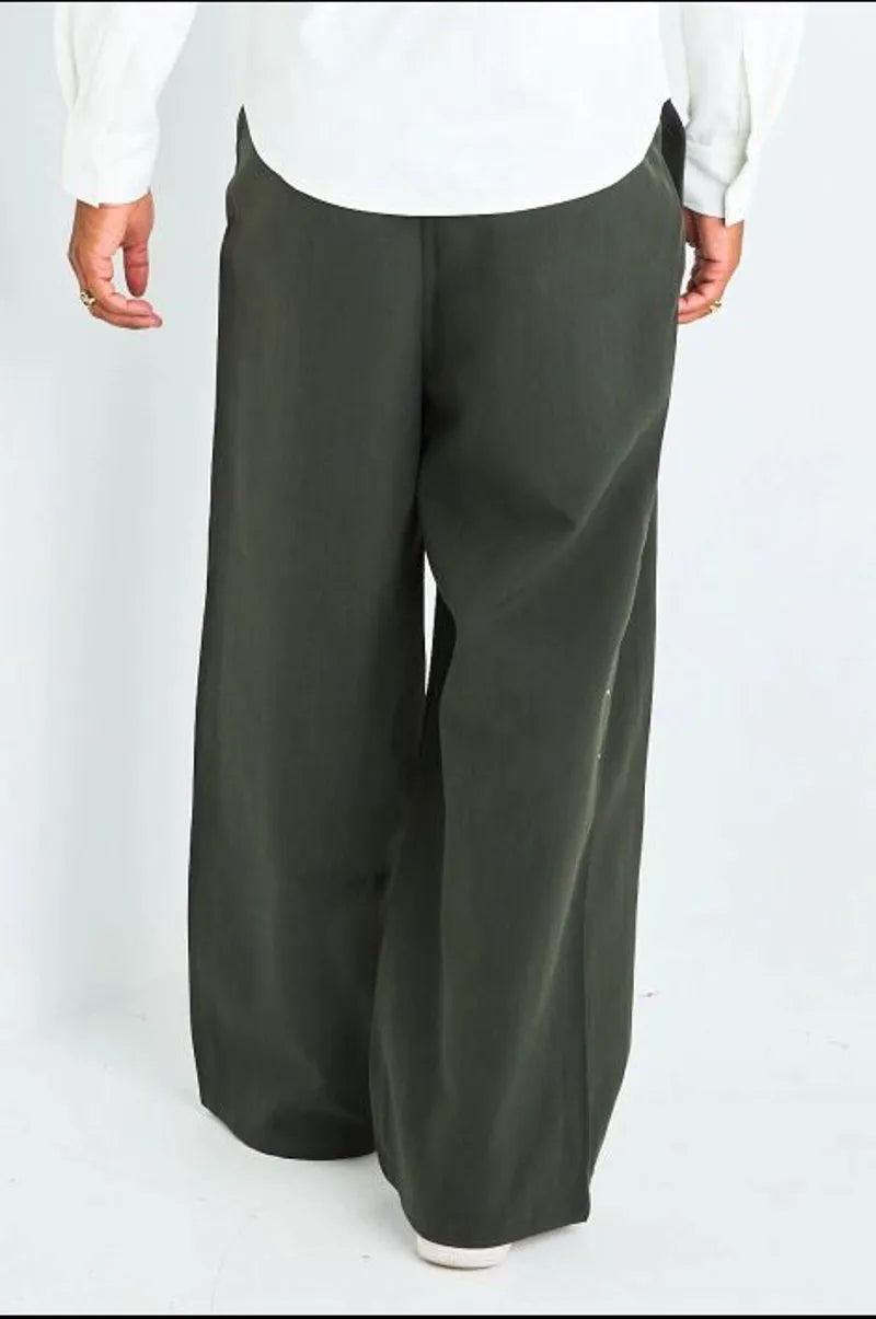 Pantalon kaki à coupe droite
