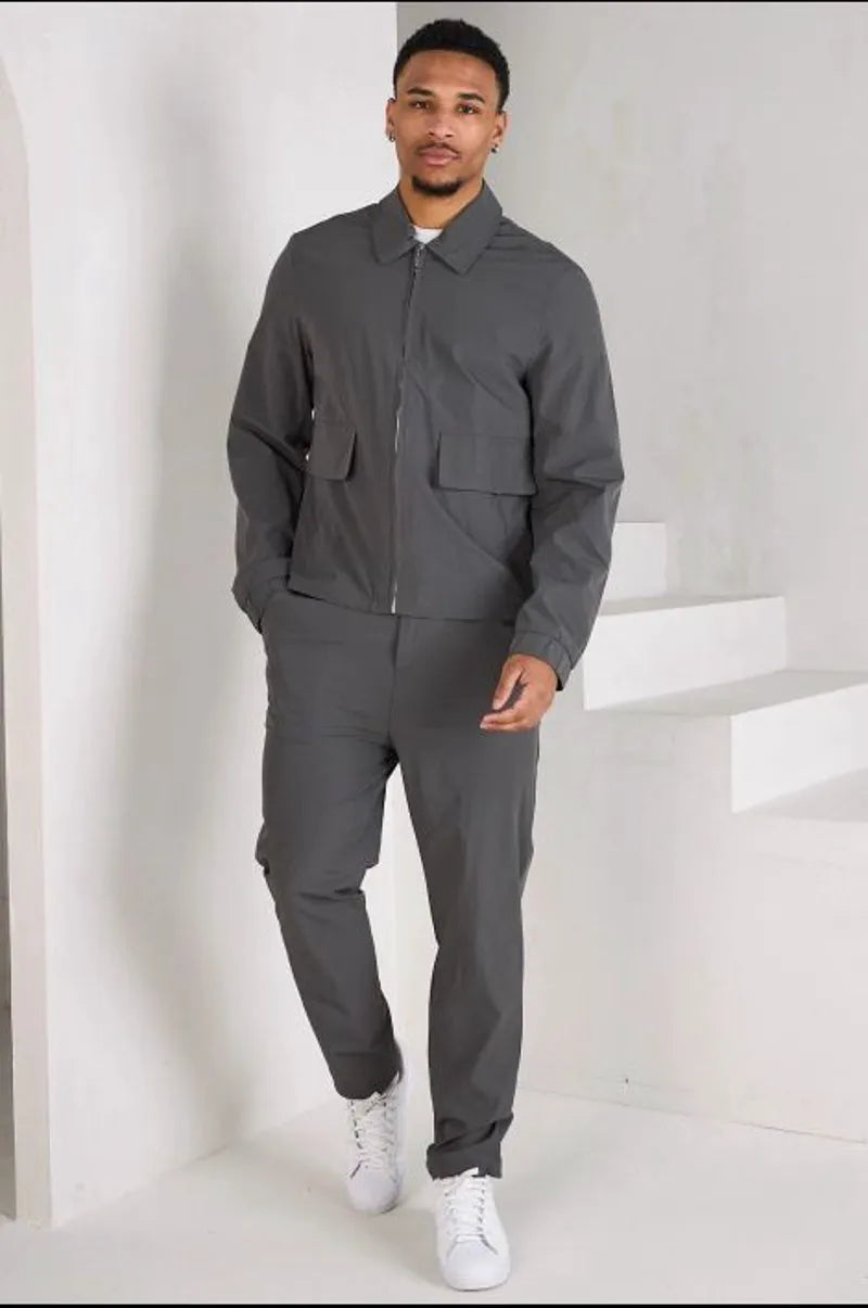 Dark gray two-piece suit: jacket + trousers