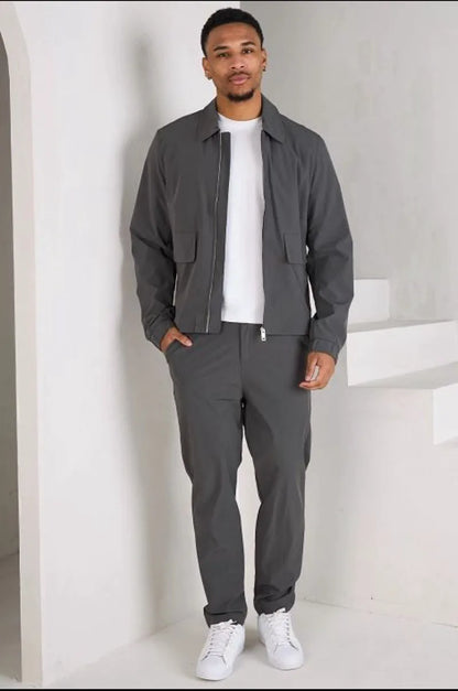 Dark gray two-piece suit: jacket + trousers