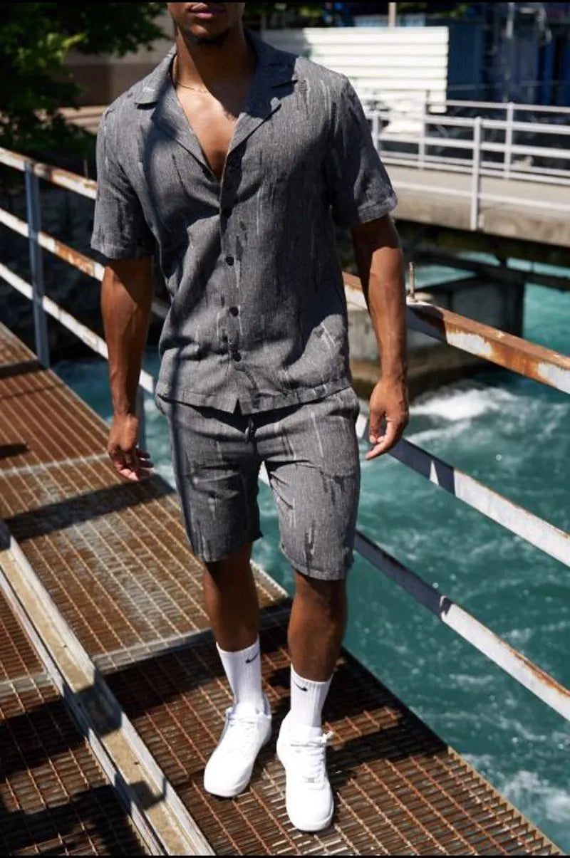 Two-piece set: black marled shirt + shorts