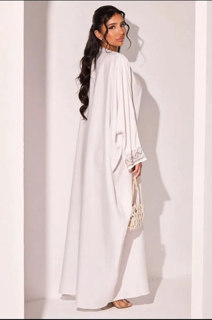 Abaya blanche à strass dorés rectangles