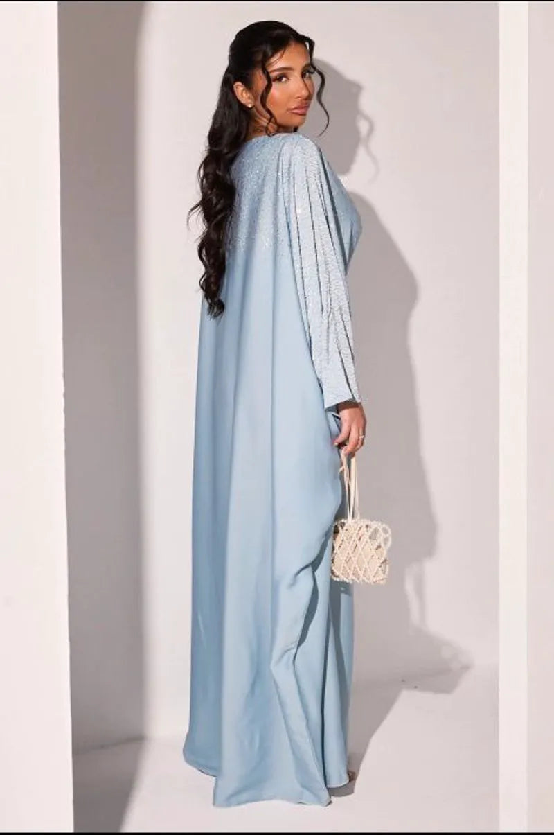 Abaya bleu ciel à strass en vagues argentées