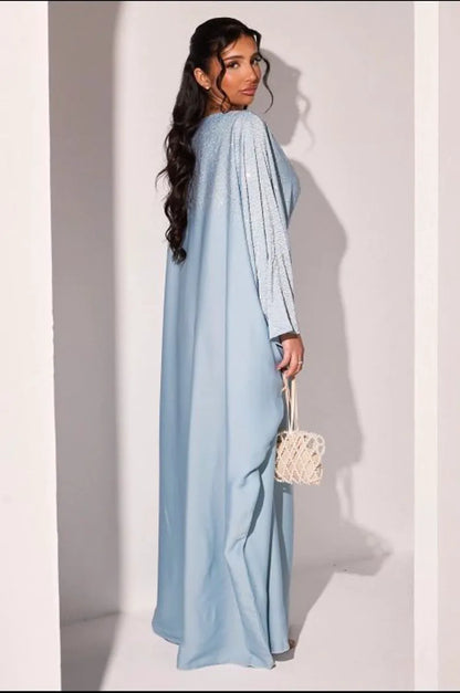 Abaya bleu ciel à strass en vagues argentées