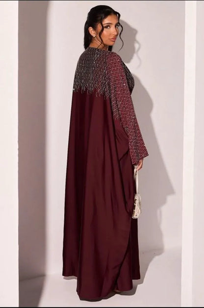 Abaya bordeaux à strass en vagues argentées