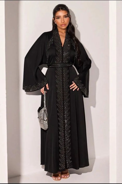 Abaya noire à strass argentés rectangles en bandes