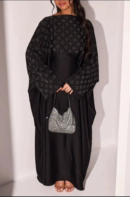 Abaya noire à strass en forme de fleurs argentées
