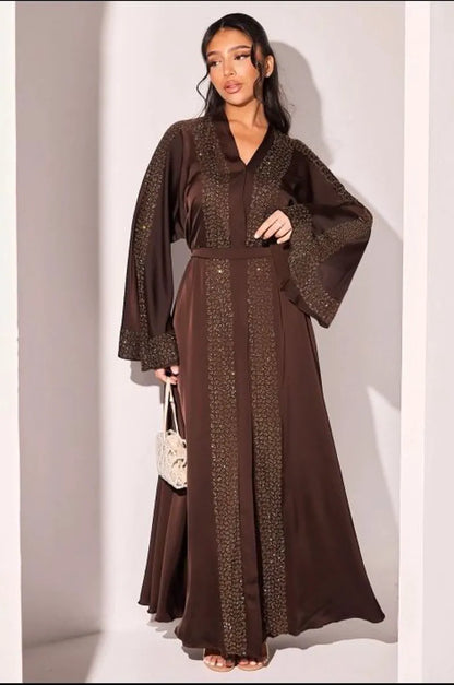 Abaya style kimono marron à strass argentés et dorés + voile