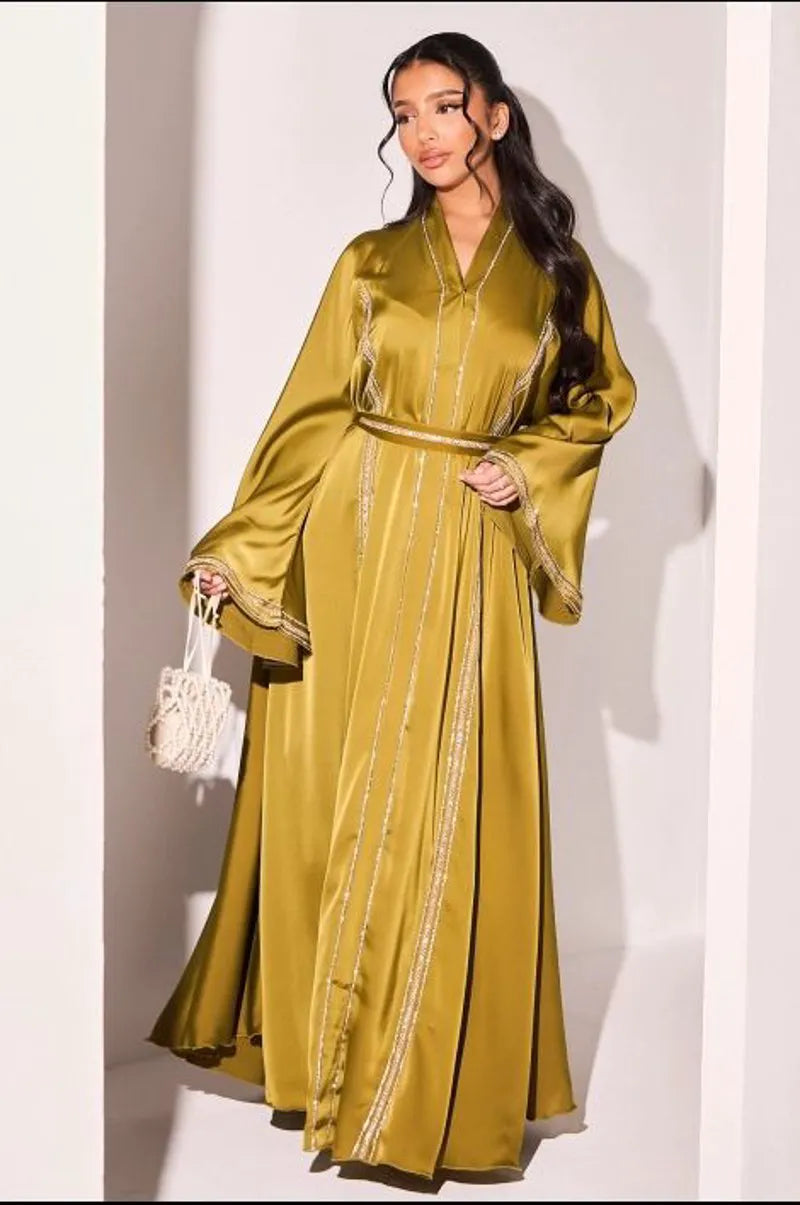 Abaya vert olive à strass bicolore en bandes + voile