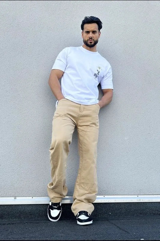 Beige baggy cargo pocket jeans