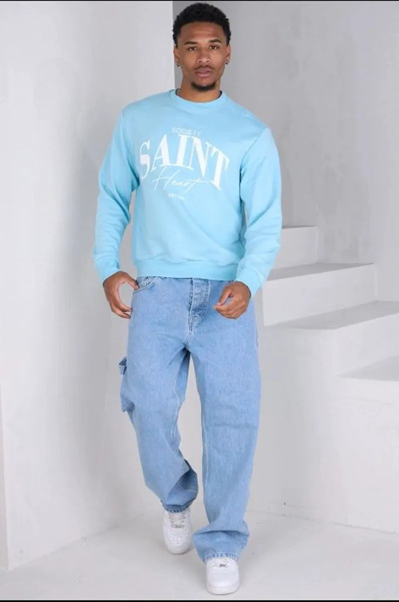 Wide-cut blue jeans