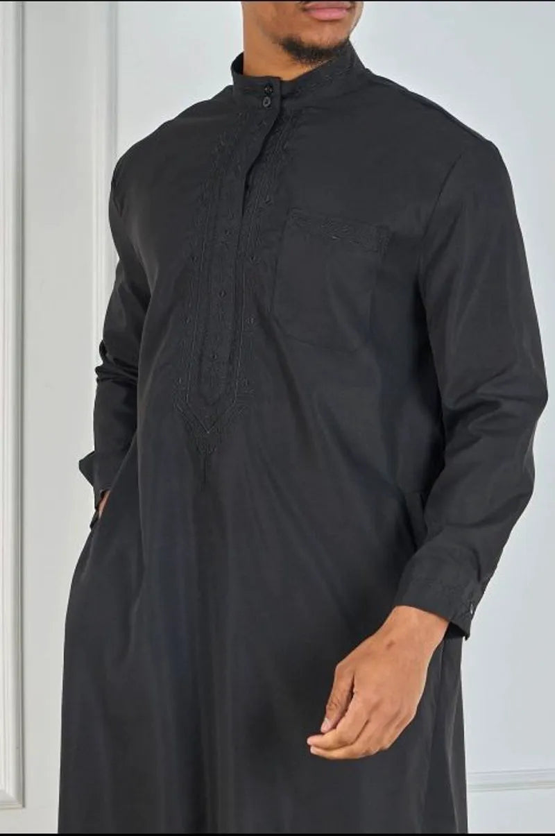 Black urban street-class elegant qamis
