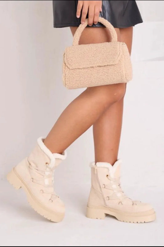 Beige velvet ankle boots with sheepskin panel