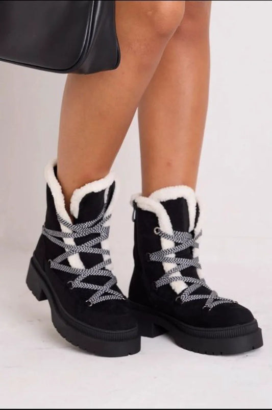 Black velvet ankle boots with shearling paneling