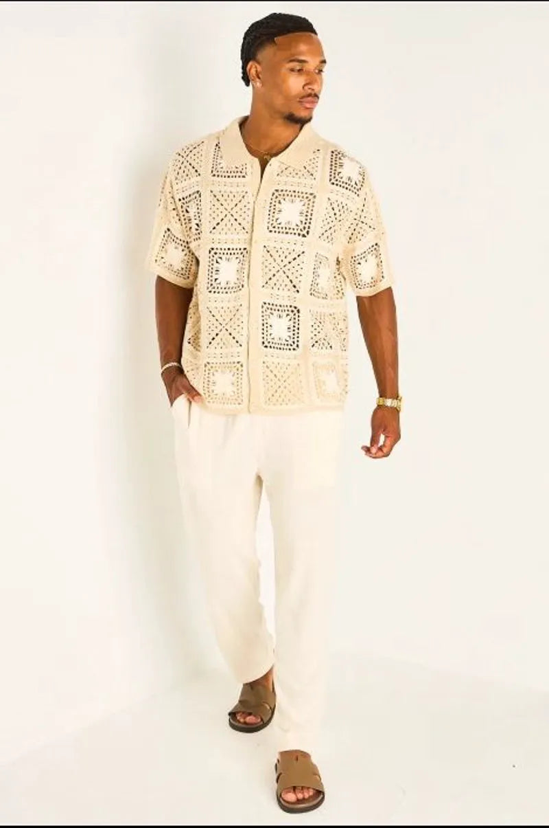 Chemise beige en crochet à motifs géométriques
