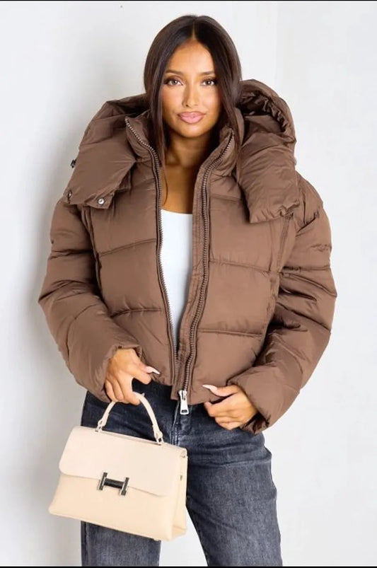 Brown quilted short down jacket with hood