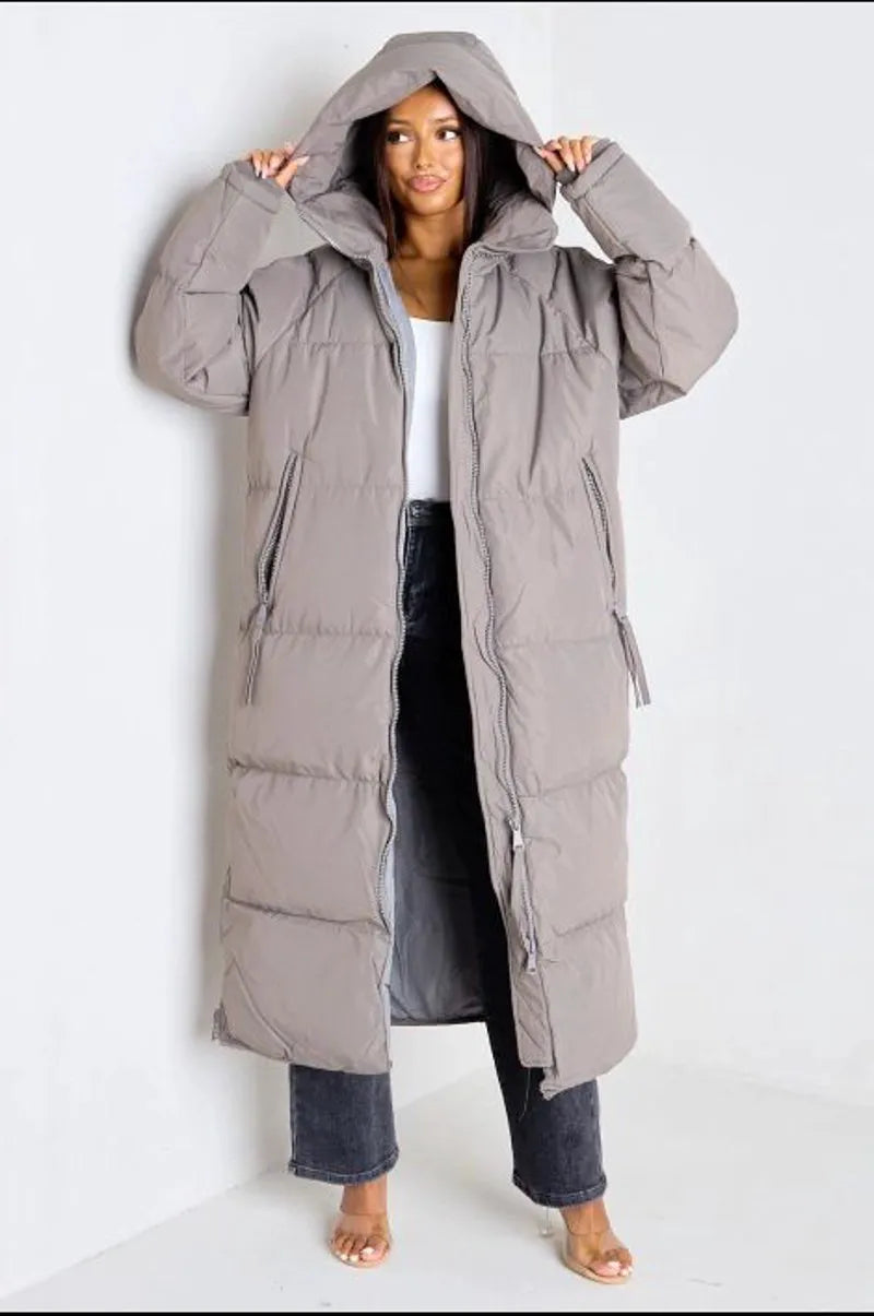 Quilted long grey down coat with double zipper closure