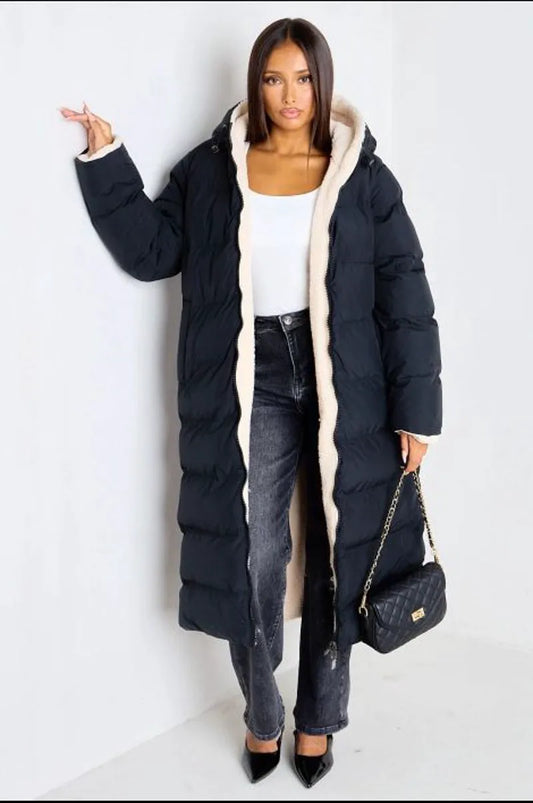 Reversible black mid-length quilted puffer coat with faux beige fur