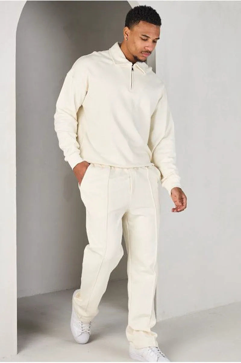 Two-piece ensemble: ecru sweatshirt and joggers