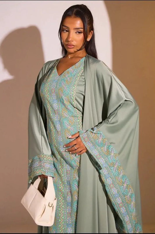 Ensemble 2 pièces : abaya + kimono kaki à motif géométrique