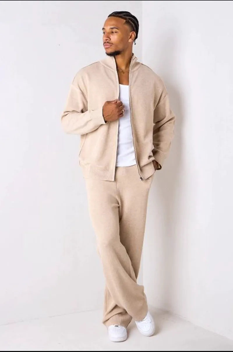 Beige two-piece set: vest + straight-leg joggers