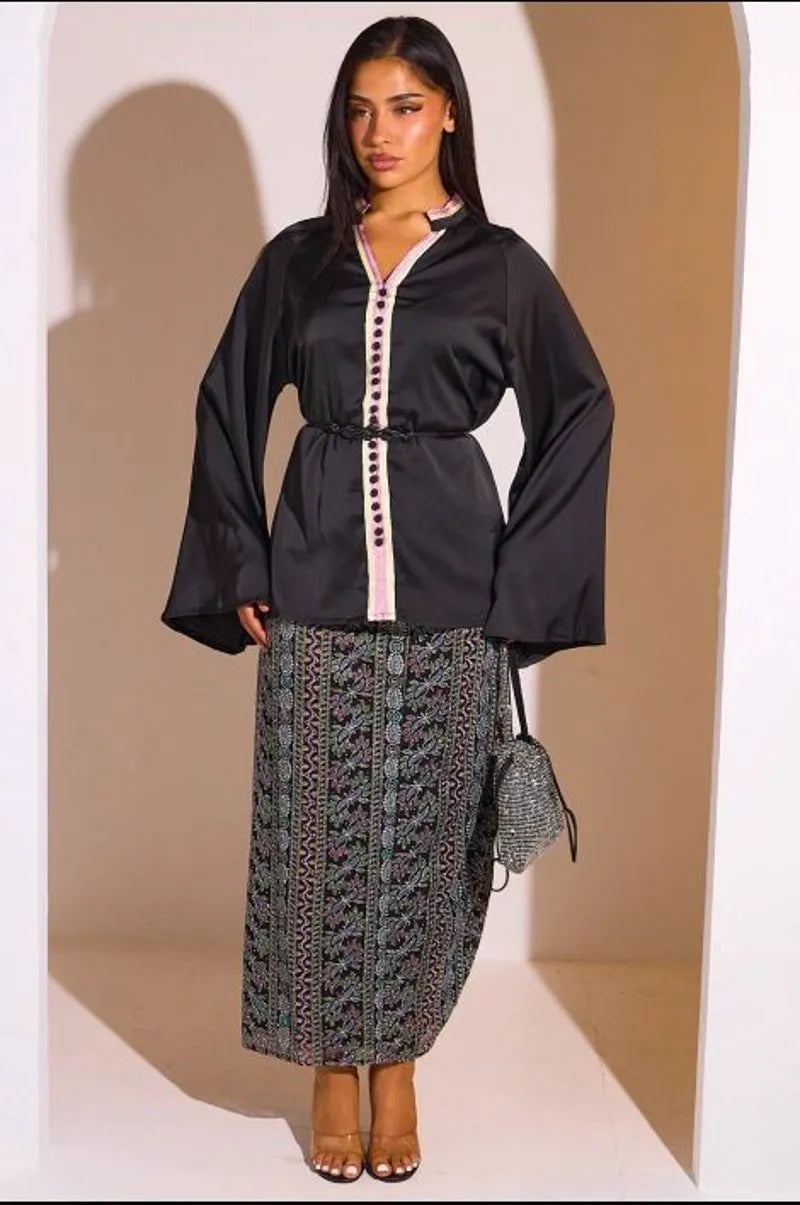 Ensemble 2 pièces : blouse + jupe noir à motifs colorés