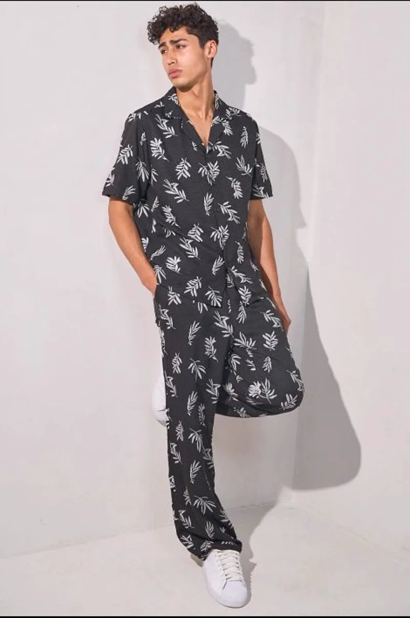 Two-piece set: leaf print shirt + black trousers