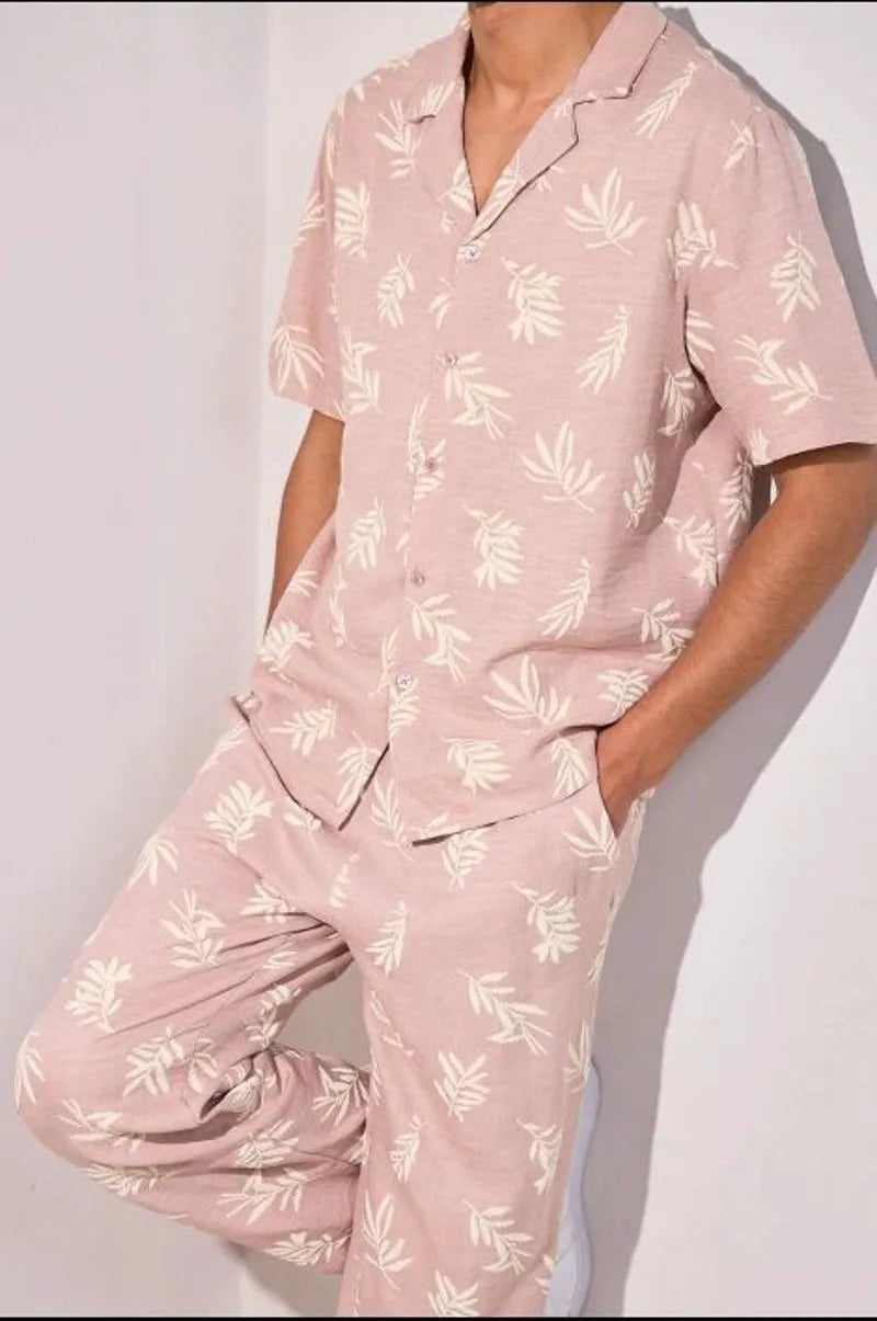 Two-piece set with leaf print shirt and pink trousers