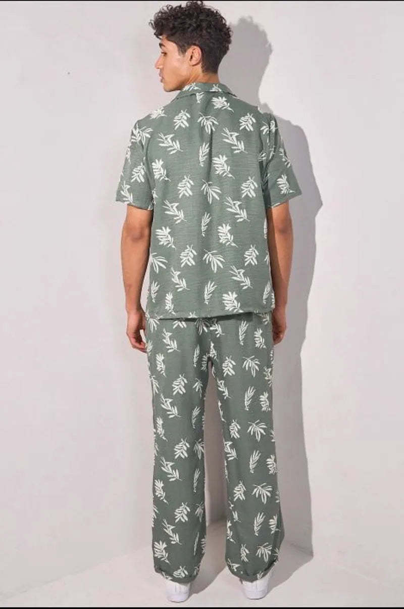 Leaf print two-piece set: green shirt + trousers