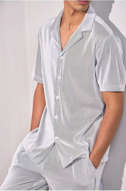 Pleated two-piece set: white shirt + trousers