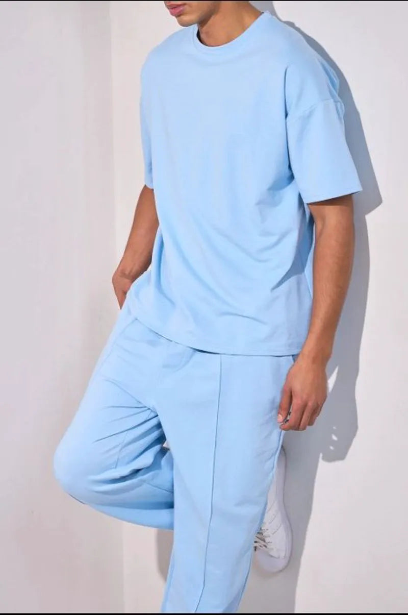 Two-piece ensemble: blue t-shirt and trousers