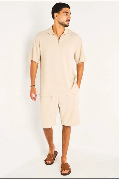 Ensemble deux pièces beige haut + short à motifs chevrons