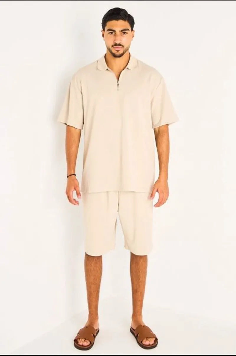 Ensemble deux pièces beige haut + short à motifs chevrons