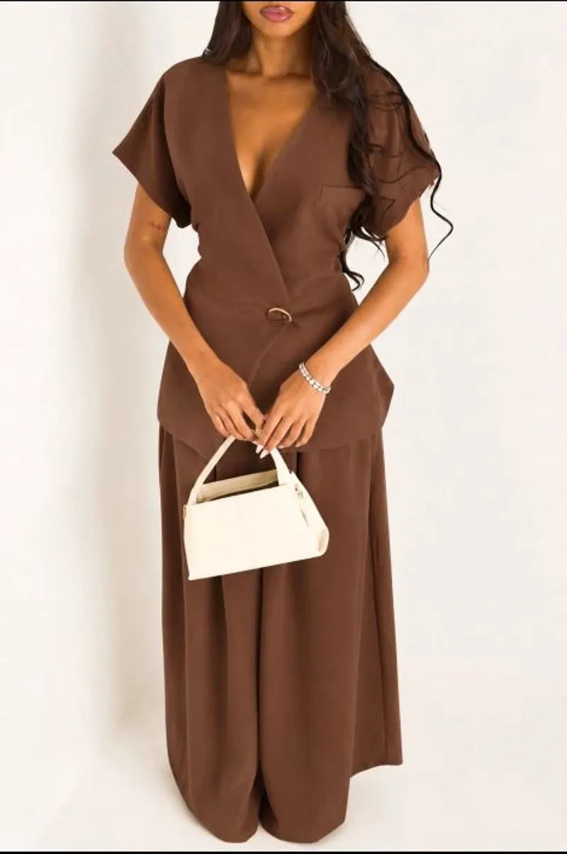 Ensemble deux pièces marron haut manches courtes + pantalon coupe droite