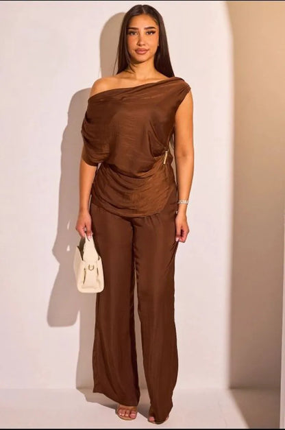 Ensemble deux pièces marron haut sans manches + pantalon