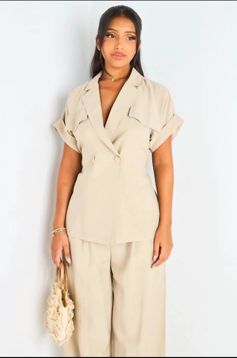 Ensemble deux pièces taupe haut manches courtes + pantalon à coupe droite