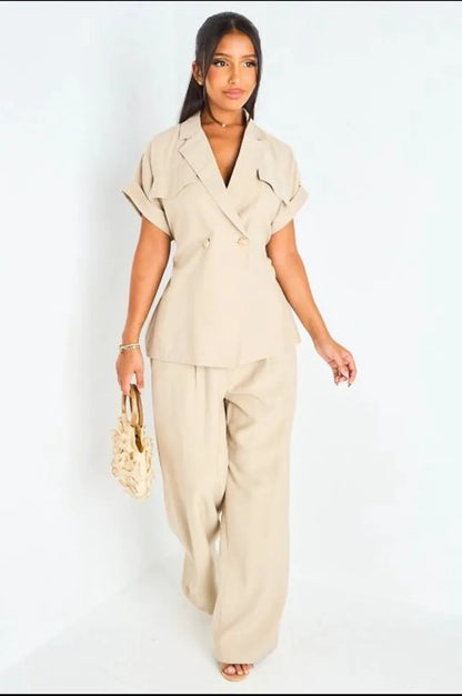 Ensemble deux pièces taupe haut manches courtes + pantalon à coupe droite