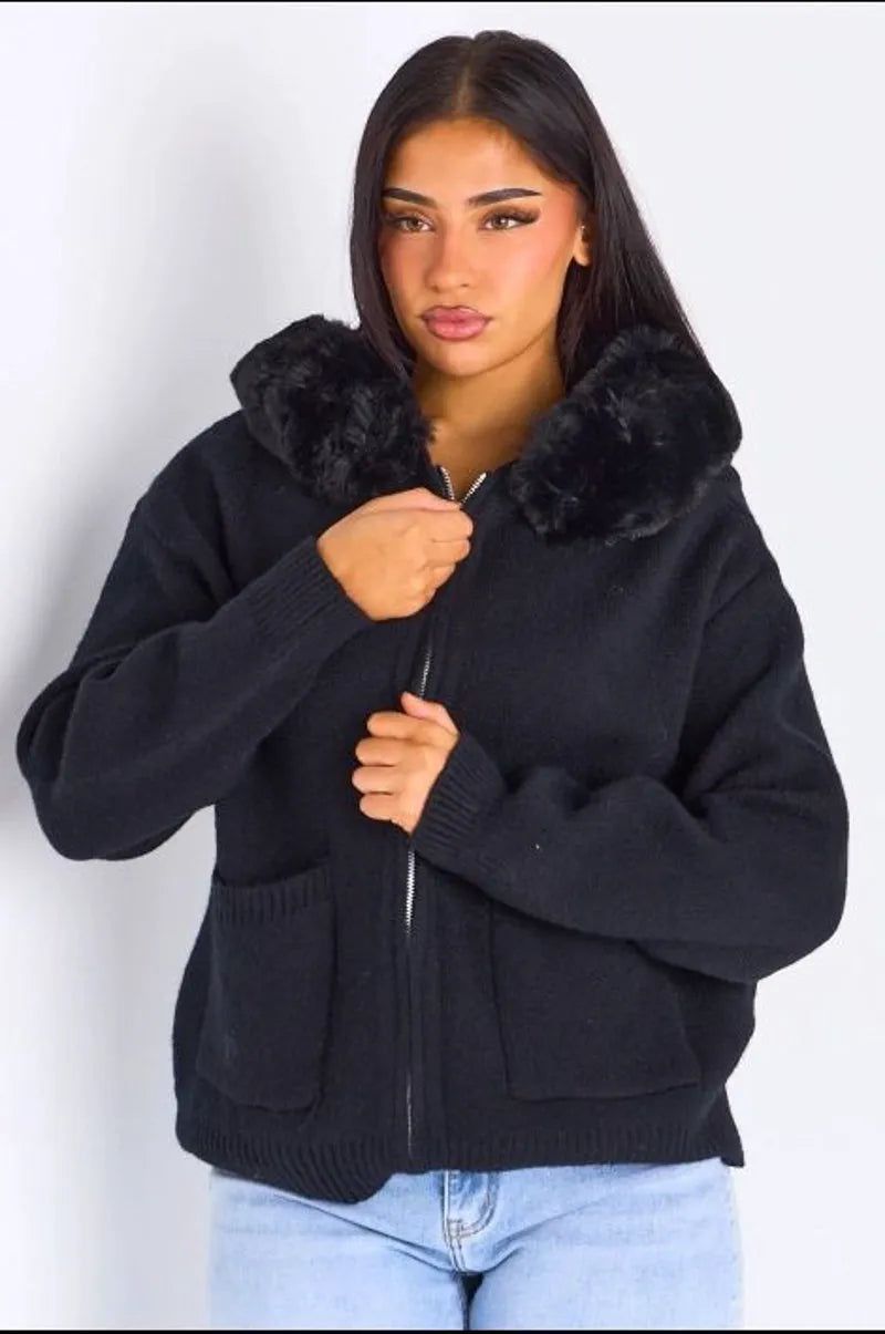 Gilet en maille à capuche fourrée noir