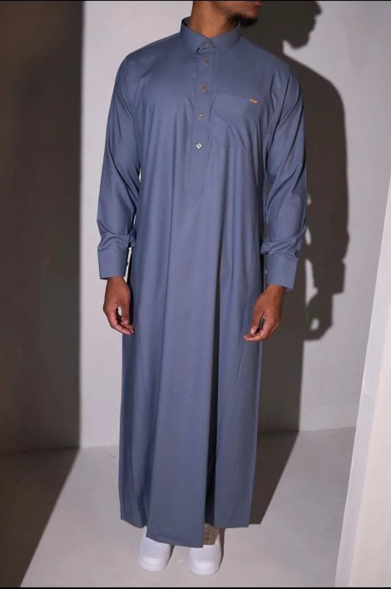Gray qamis with square golden buttons
