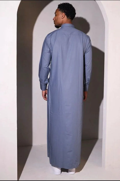 Gray qamis with square golden buttons