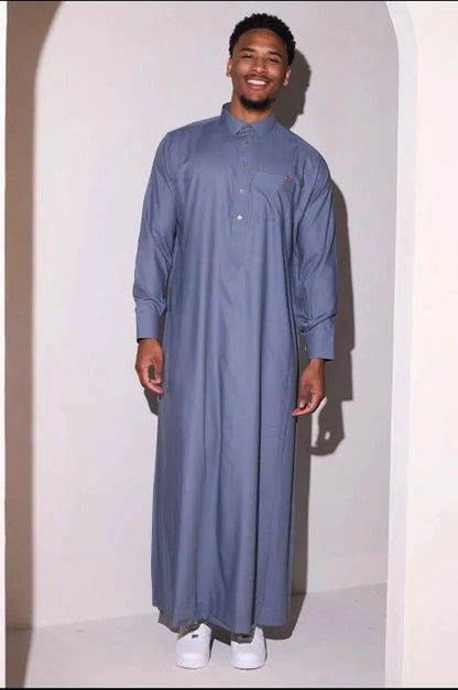 Gray qamis with square golden buttons