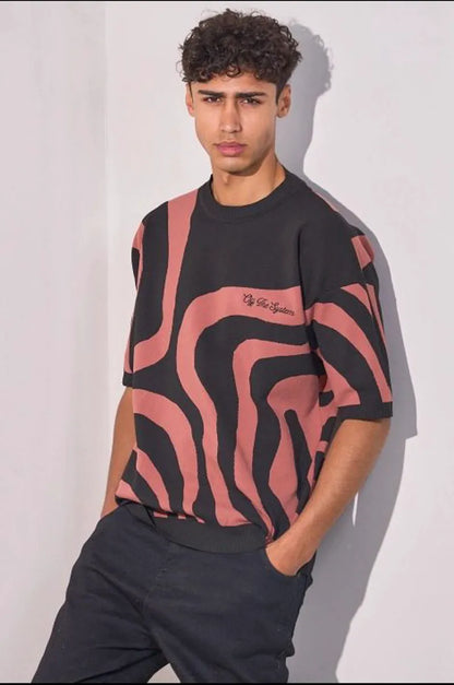 Two-tone black and dark pink short-sleeve sweater