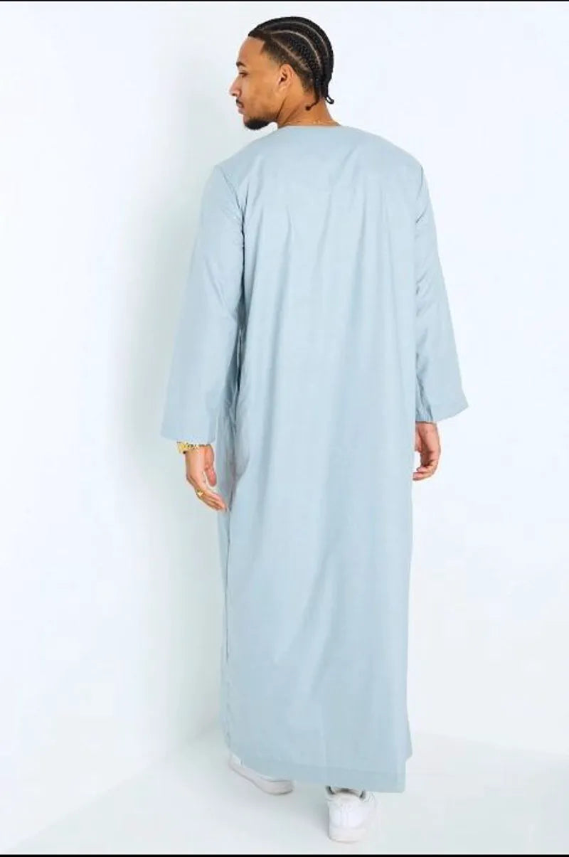 Qamis bleu clair à pompons
