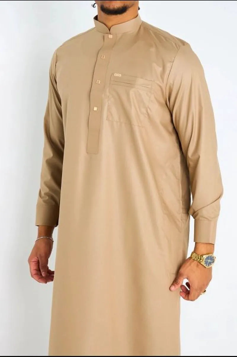 Qamis camel à boutons carrés dorés