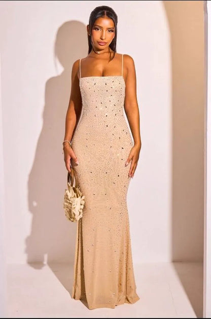 Robe beige à strass