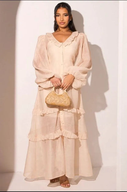 Robe beige + voilage manche longue