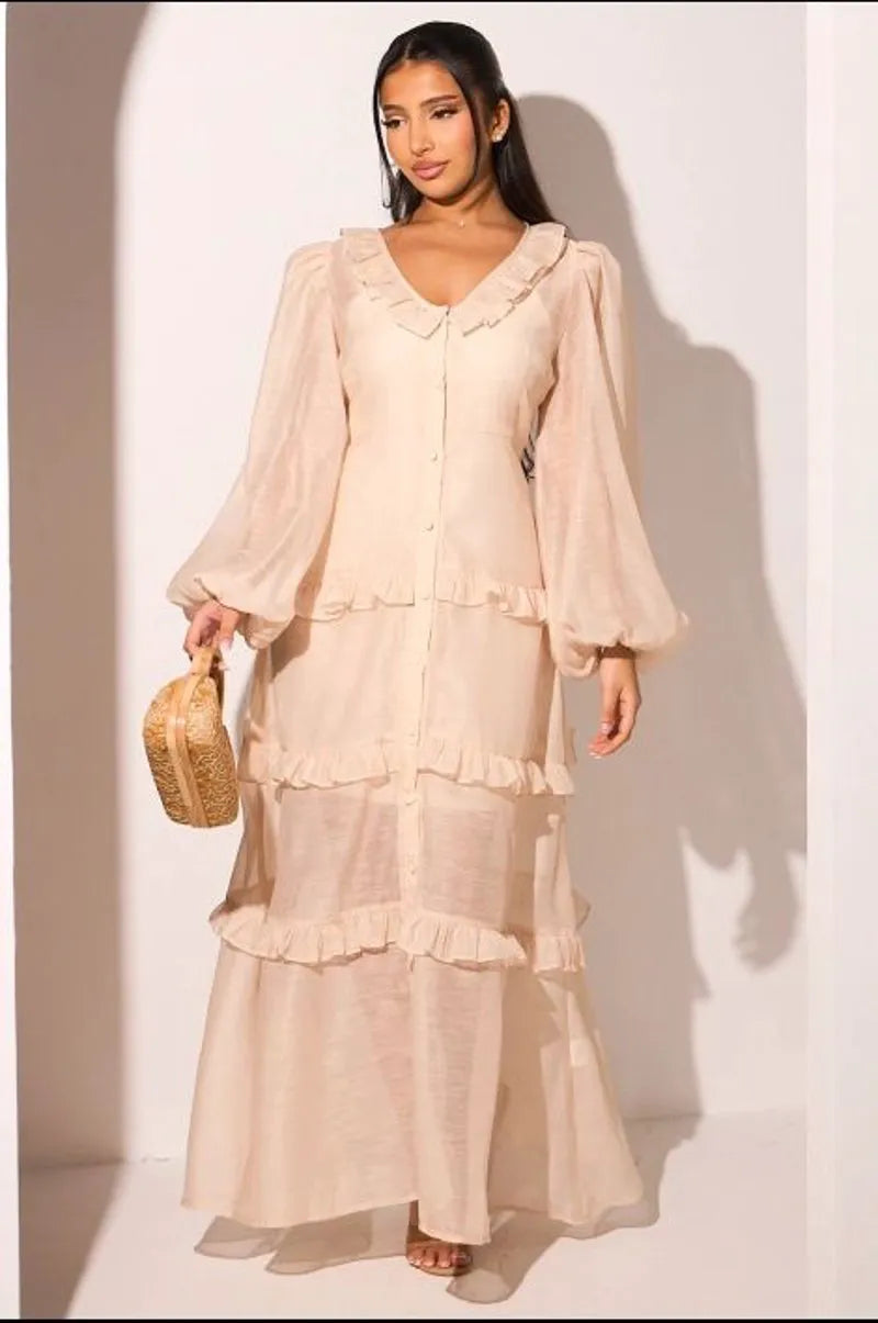 Robe beige + voilage manche longue