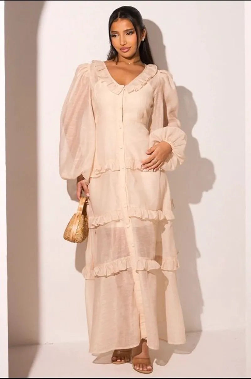 Robe beige + voilage manche longue