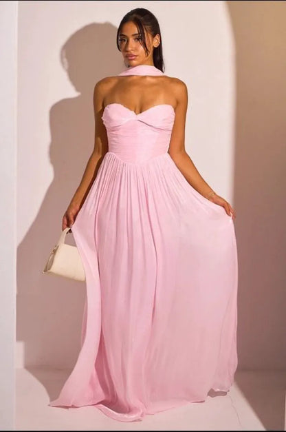 Robe bustier rose à effet drapé  et satiné + étole