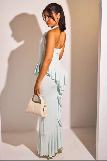 Robe dos nu cintrée à volants  de couleur turquoise