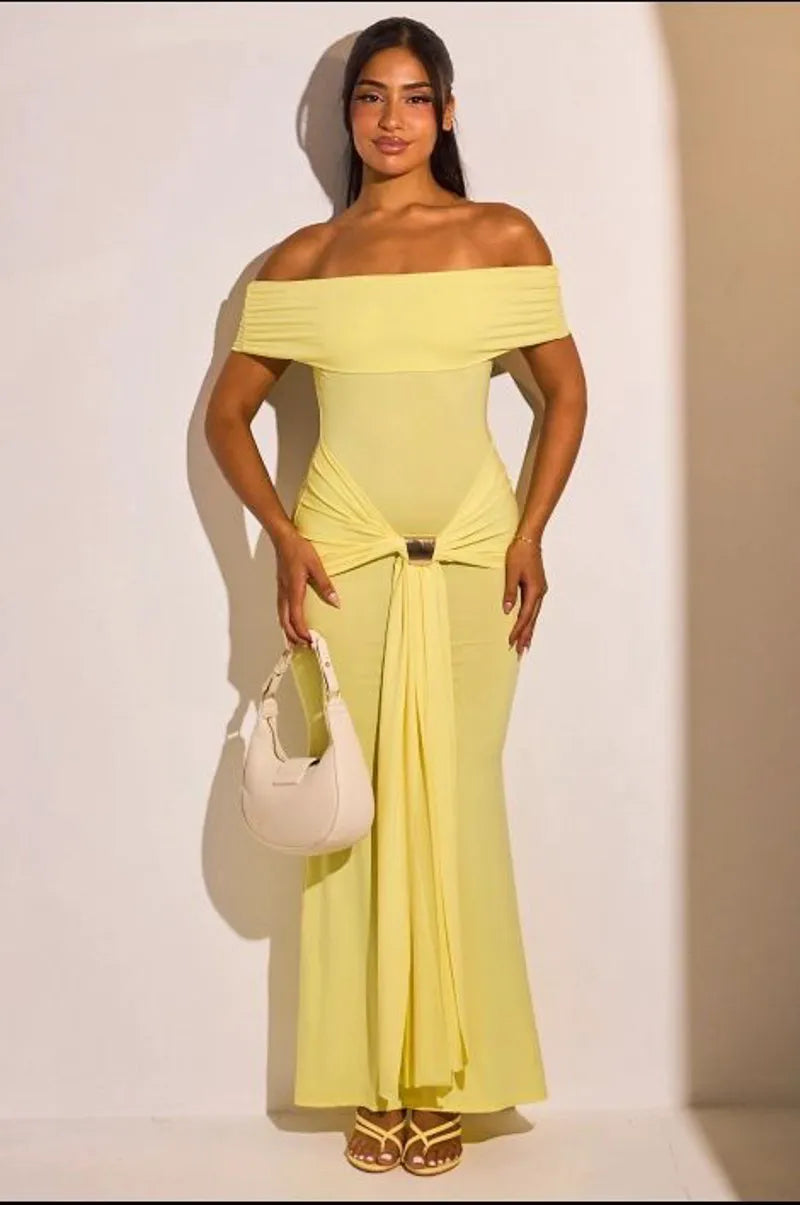 Robe jaune à col bardot et empiècement